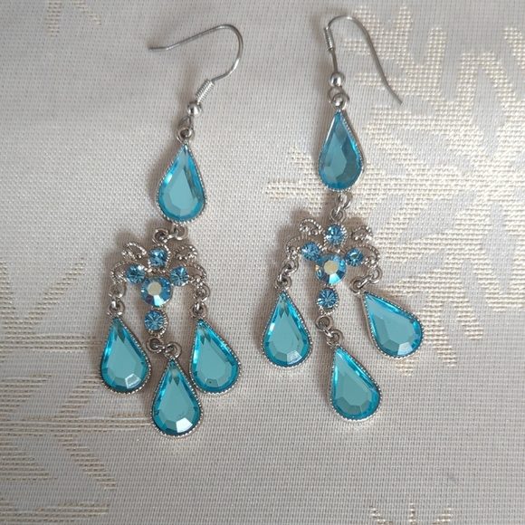 Free With Purchase Elegant Silver and Blue Teardrop Earrings - Picture 1 of 2